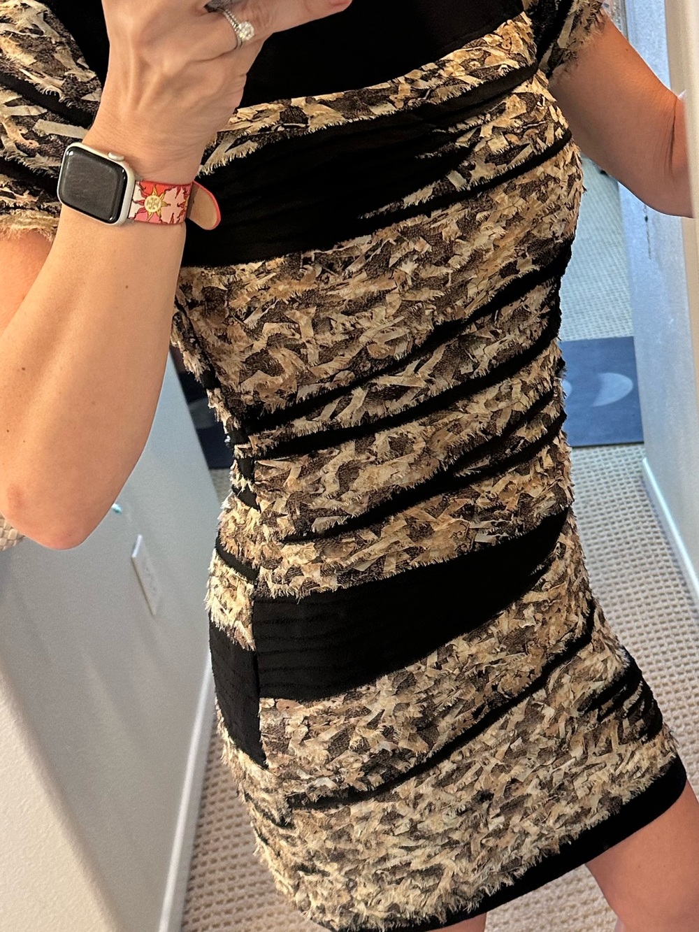 Diane von Furstenberg Silk Blend Textured Bodycon Dress M Abstract